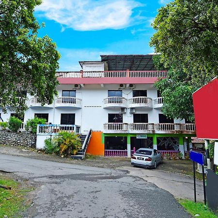 Oyo 90565 Teresek View Motel Kuala Tahan Luaran gambar