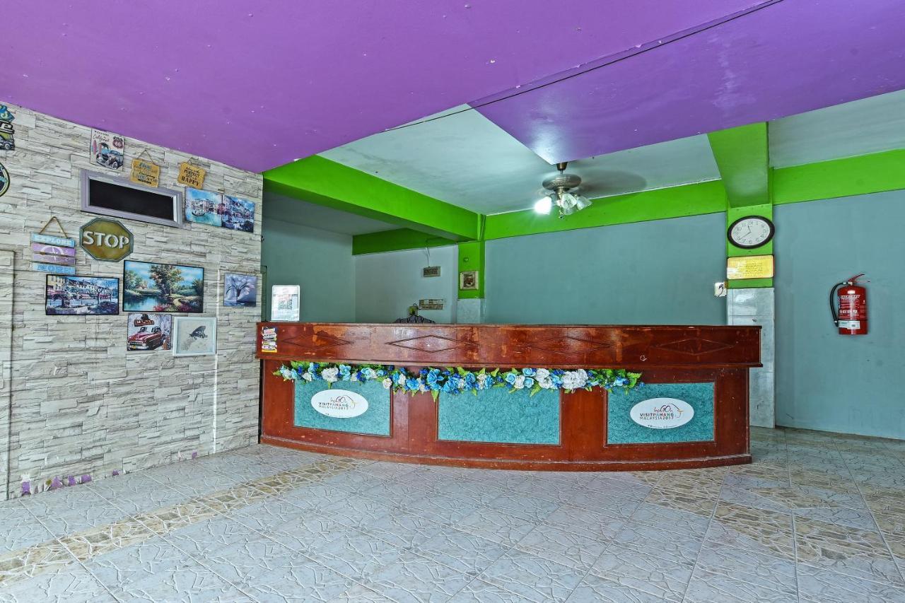 Oyo 90565 Teresek View Motel Kuala Tahan Luaran gambar