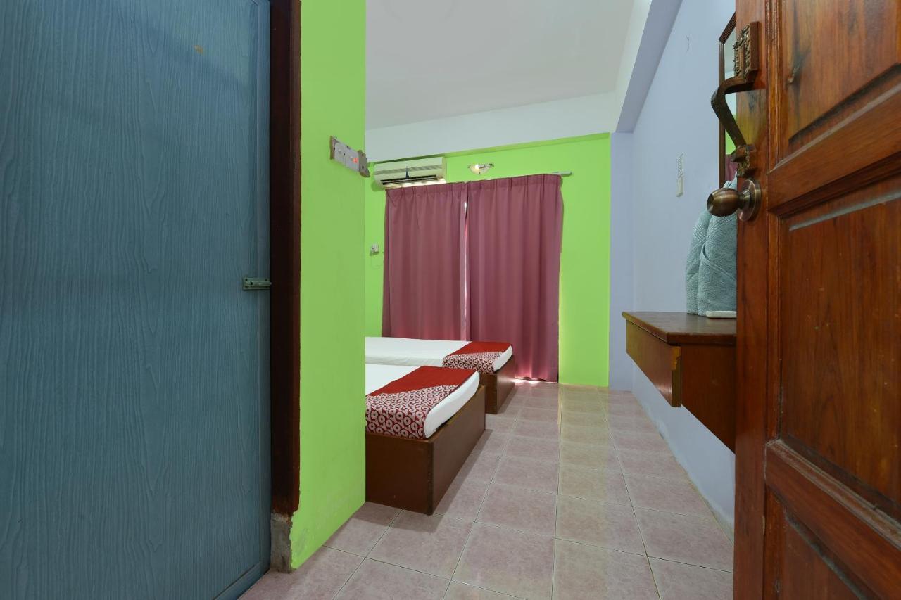 Oyo 90565 Teresek View Motel Kuala Tahan Luaran gambar