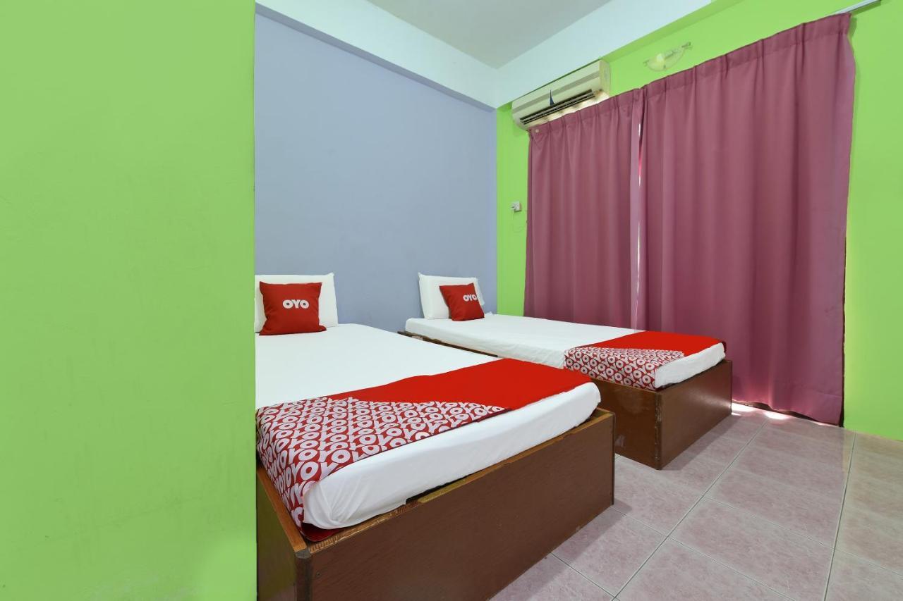 Oyo 90565 Teresek View Motel Kuala Tahan Luaran gambar