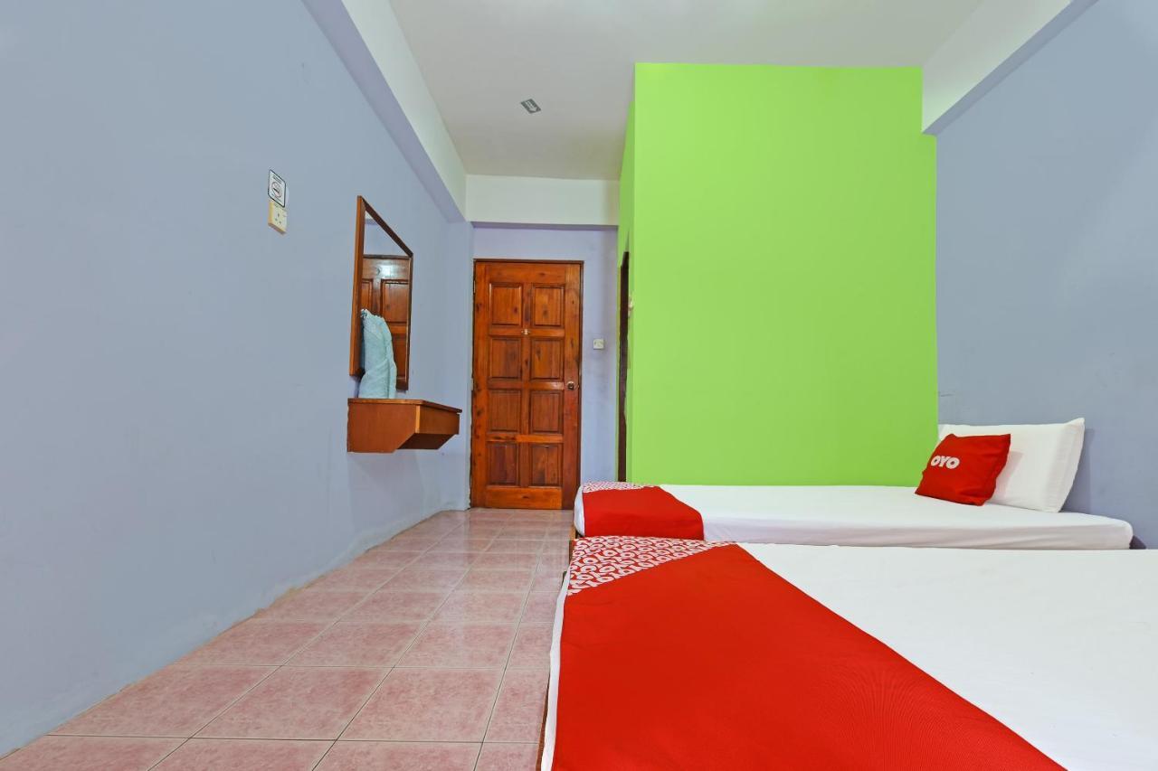 Oyo 90565 Teresek View Motel Kuala Tahan Luaran gambar