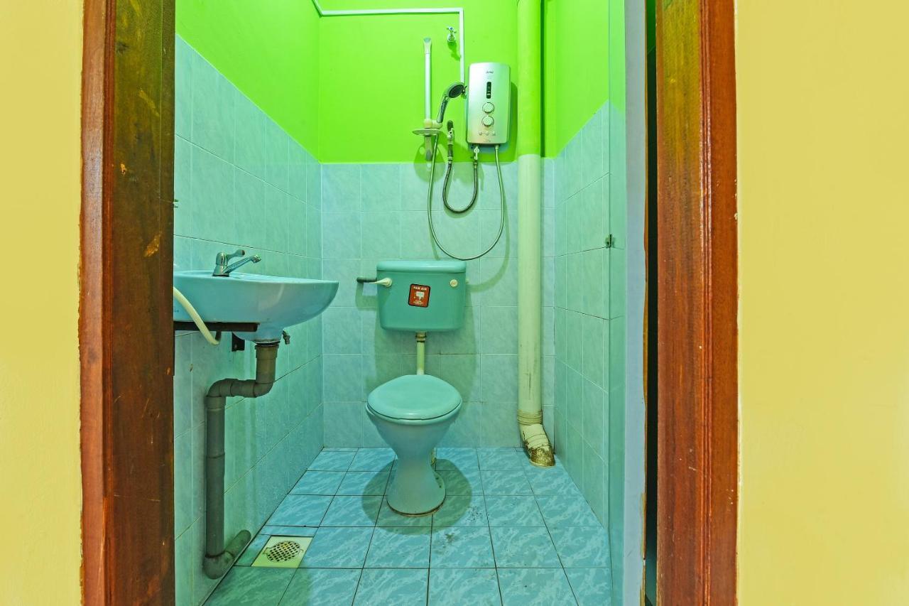 Oyo 90565 Teresek View Motel Kuala Tahan Luaran gambar