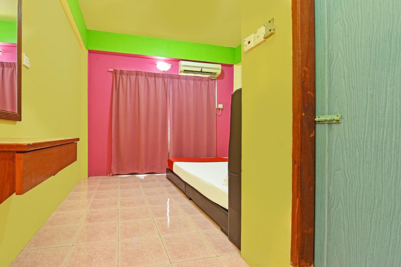 Oyo 90565 Teresek View Motel Kuala Tahan Luaran gambar